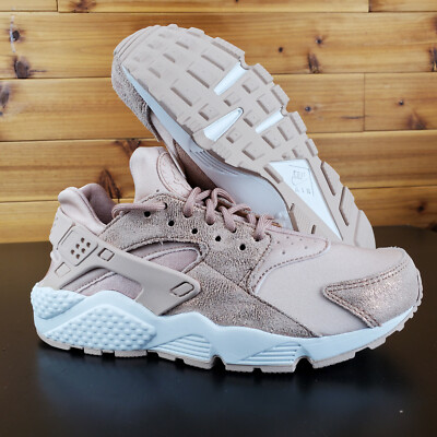 nike huarache womens beige