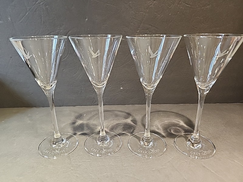 Set of 4 Tall Grey Goose Vodka Martini Glasses 4.5 oz. Cocktail Etched Bowl/Base