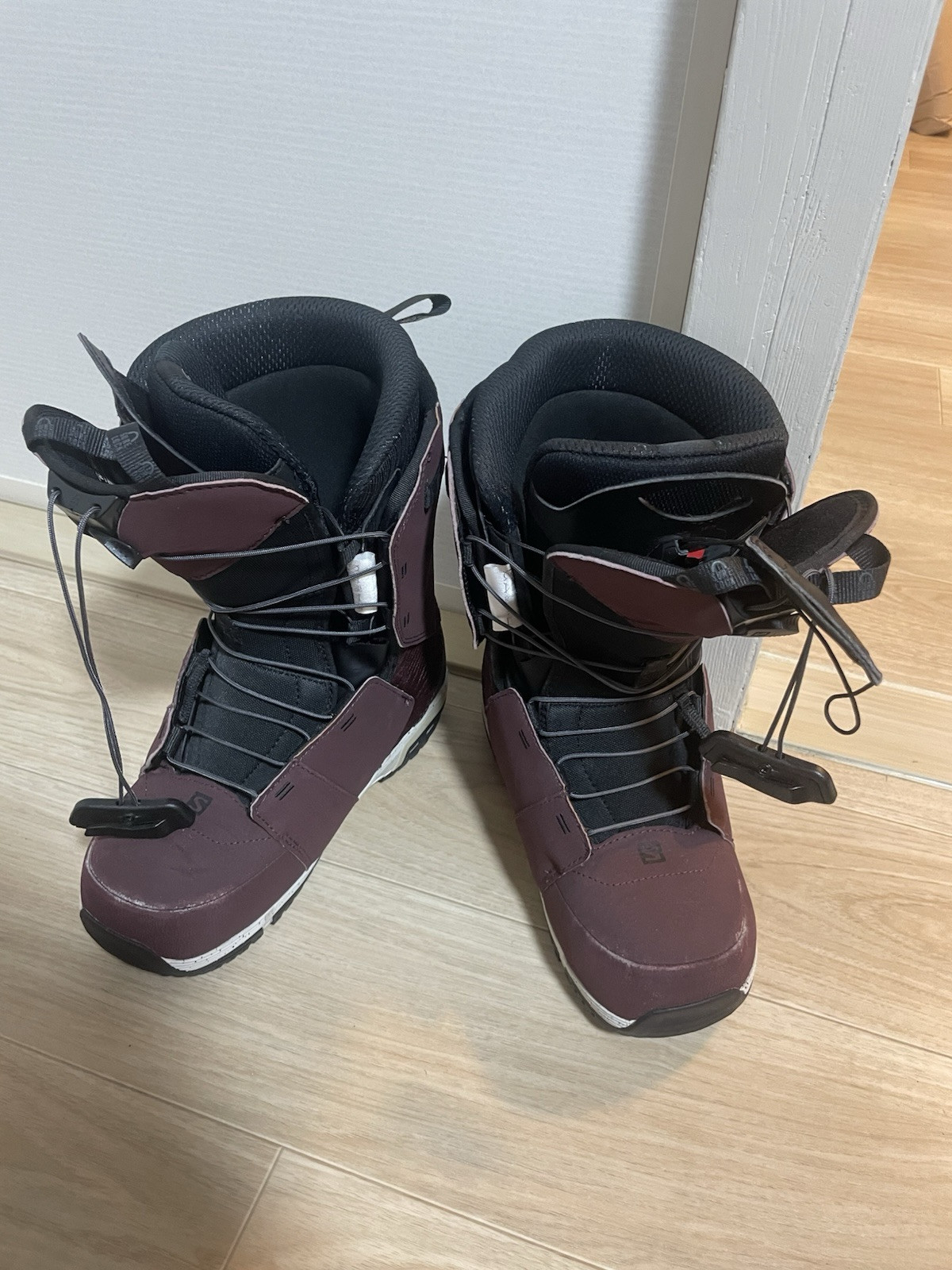 Leggi la descrizione! Stivali da snowboard Salomon Dialogue usati 7 5 25 5 cm