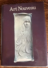 Art Nouveau by Renato Barilli 1969 Small Hard Cover Dust Jacket Good Condition