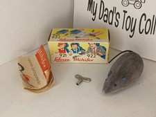 VINTAGE SCHUCO MIKIFEX CLOCKWORK MOUSE TOY MATERIAL W/ ORIG. BOX KEY  INSTRUCTS