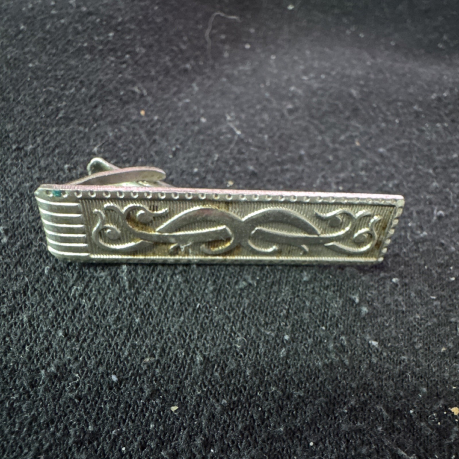 Silver Tone Rectangular Tie Bar for Men with Orna… - image 1