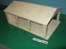 1:32nd Scale Wooden Model Farm Building Bale Shed