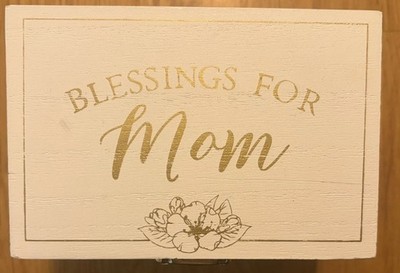 Blessings for MOM memory box with cards. Wooden box with cards to write memories