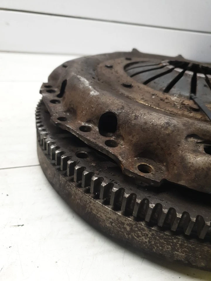 EMBRAGUE Y VOLANTE SKODA RAPID 2012-2018  Foto 4 de 4