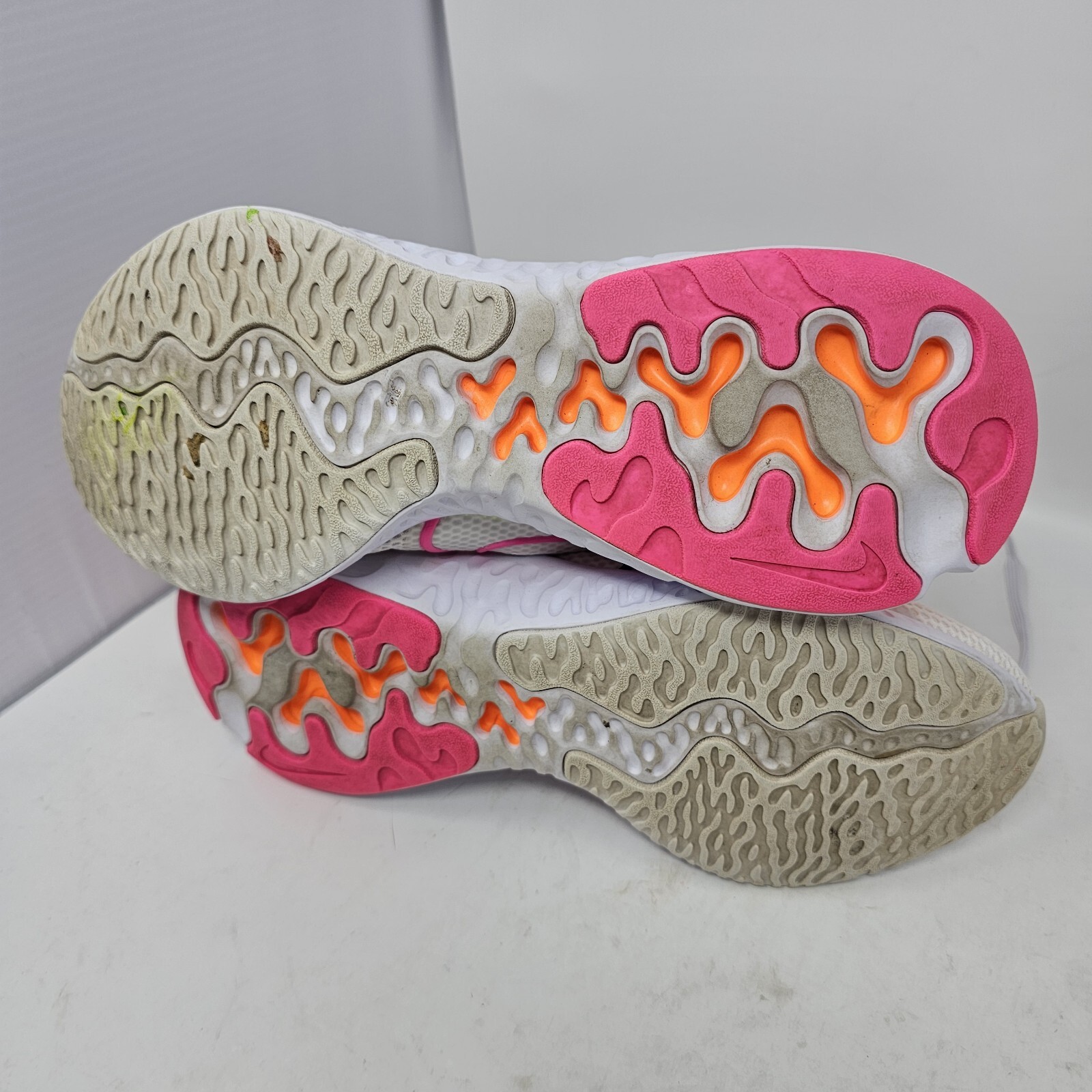 Nike Women's Renew Run CK6360-005 White Multi Running Shoes Sneakers Size 11 thumbnail 6