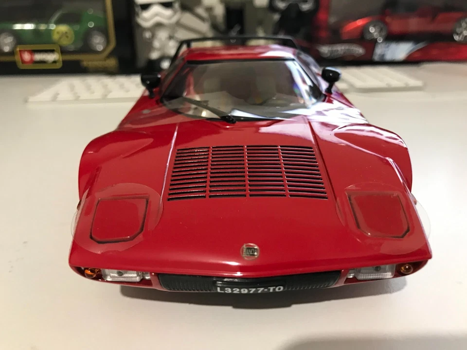 Lancia Stratos Sunstar 1:18 Die cast Model Car – Red New Boxed, rare - Image 3 of 4