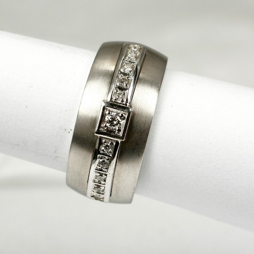 Bague En Or Blanc 14 Carats Avec Diamant 0,14 Ct – Classe Et Brillant