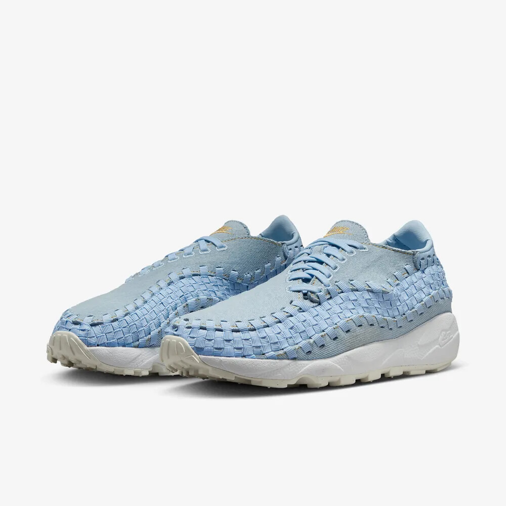 New Nike Women