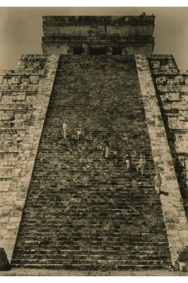 Steps of Castillo,Chichen Itza,Yucatan,1932,Laura Gilpin,Mexico,Pyramid