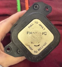 BENDIX Air Parking Brake Valve   2032342C91      16932-001