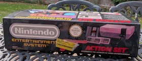 NES BOXED NINTENDO CONSOLE SYSTEM NM duck hunt and gun
