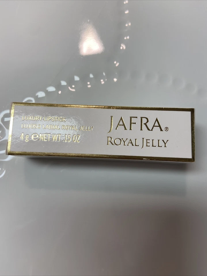 Jafra Royal Jelly Luxury Lipstick .14 OZ. / 4gr Parisian Pink - Image 3 of 3