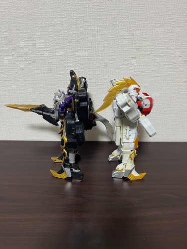 Power Rangers Mystic Force Magiranger DX Saint Kaiser DX Wolf King set - Picture 4 of 5