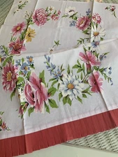 New LuRay Vintage Style Pretty Kitchen Tea Towel - Beautiful Floral Wreath Print