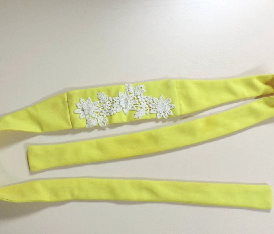 1970s 4 Piece Yellow Wide Leg Knit Pants/Overblouse/Halter Top/Belt B33 W26 - Image 4 of 4