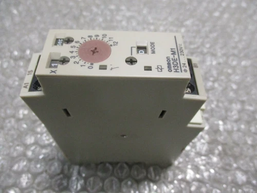 OMRON H3DE-M1 Timer Module Omron H3De-M1 Timer 24-240VAC/VDC 0.1s-120h *Tested*