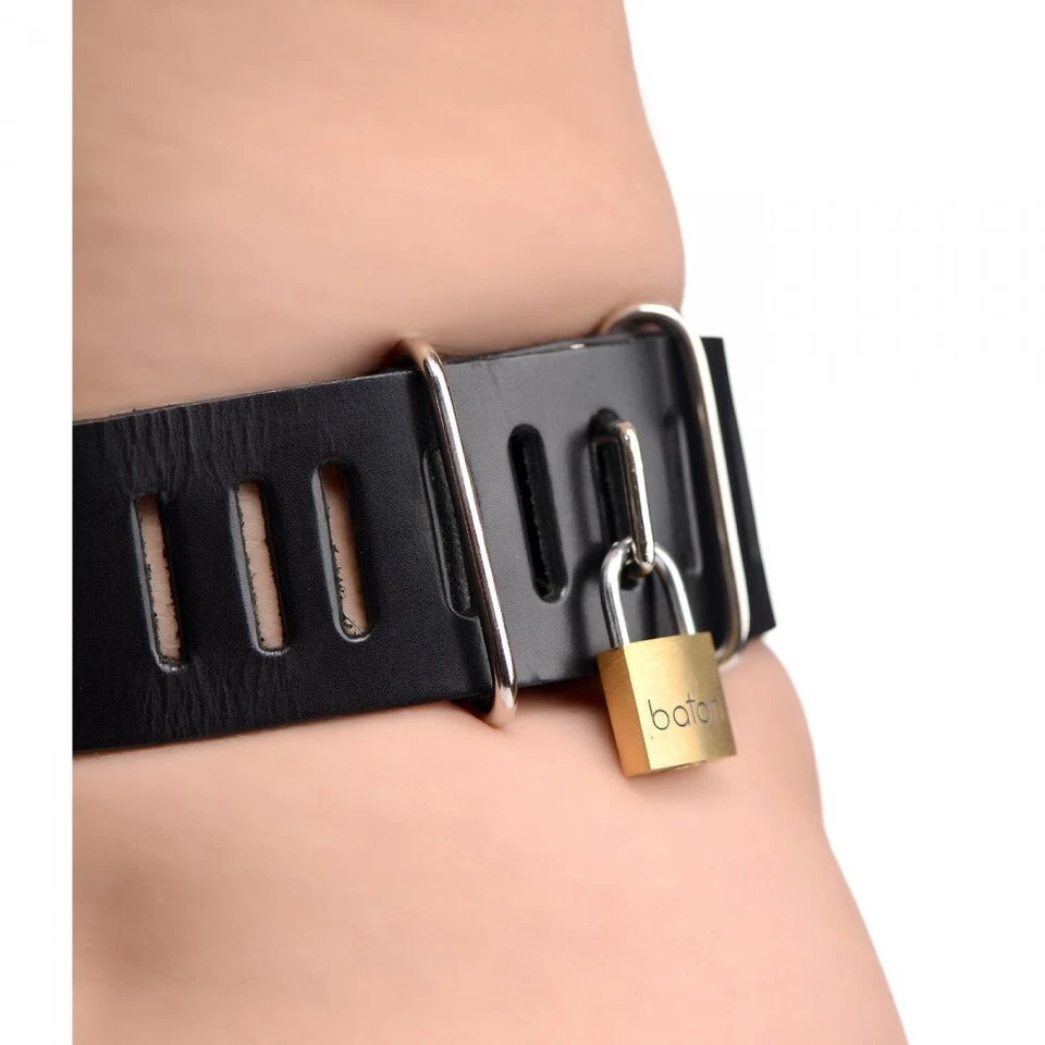 Cinturón de castidad femenino de cuero estricto - Dispositivo de sujeción de bloqueo ajustable Foto 3 de 3