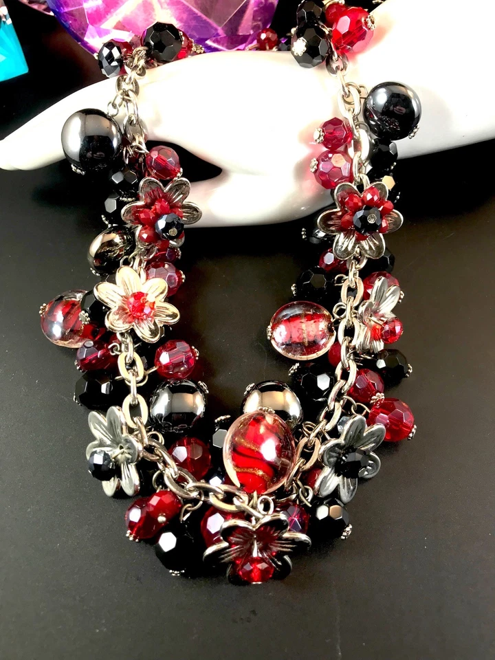 FABULOSO COLLAR FLORAL FIRMADO JESSICA SIMPSON JS CADENA DE PLATA CUENTAS DE VIDRIO ROJO Foto 4 de 4