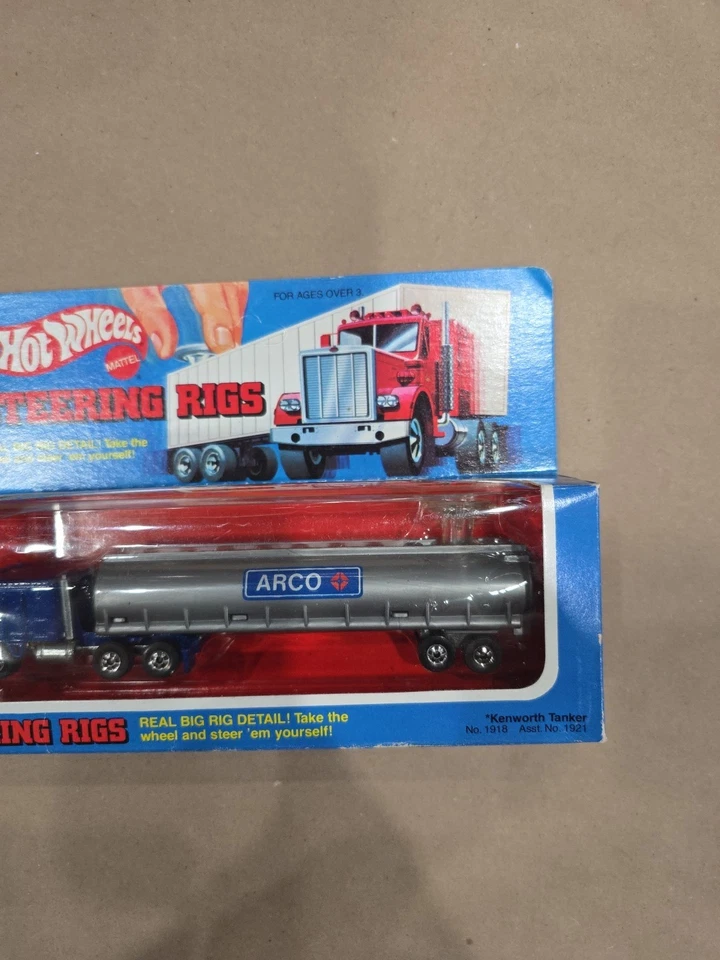 Plataformas de dirección Hot Wheels 1980 #1918 Kenworth Arco cisterna ¡selladas sin perforar! Foto 3 de 4