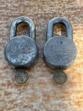 AMERICAN LOCK COMPANY PAD LOCK SERIES H10 HARDENED PREOWNED 2 LOCK LOT