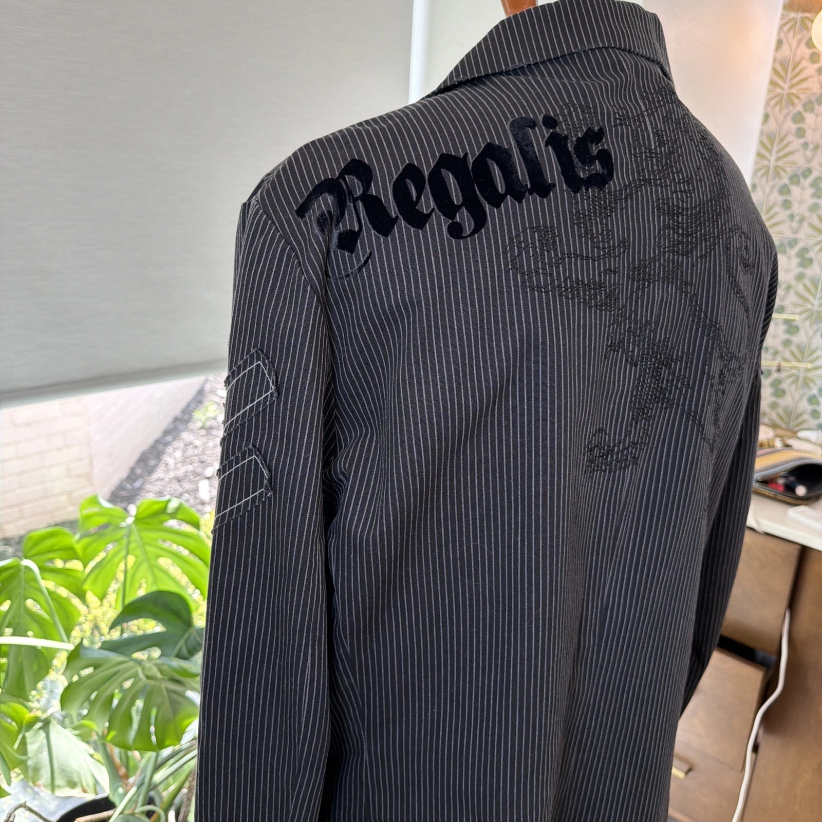 Roar Blazer Mens 2XL Y2K Pinstripe Embroidered Biker Goth Rocker Map Lining - product detail image 7