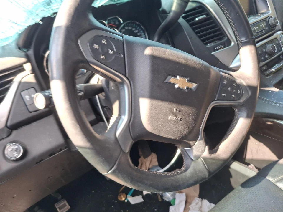 Conjunto de filtro de aire usado se adapta a: Chevrolet Suburban 1500 2017 grado A Foto 2 de 4