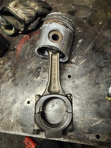 CUMMINS 8.3L/6CT CONNECTING ROD