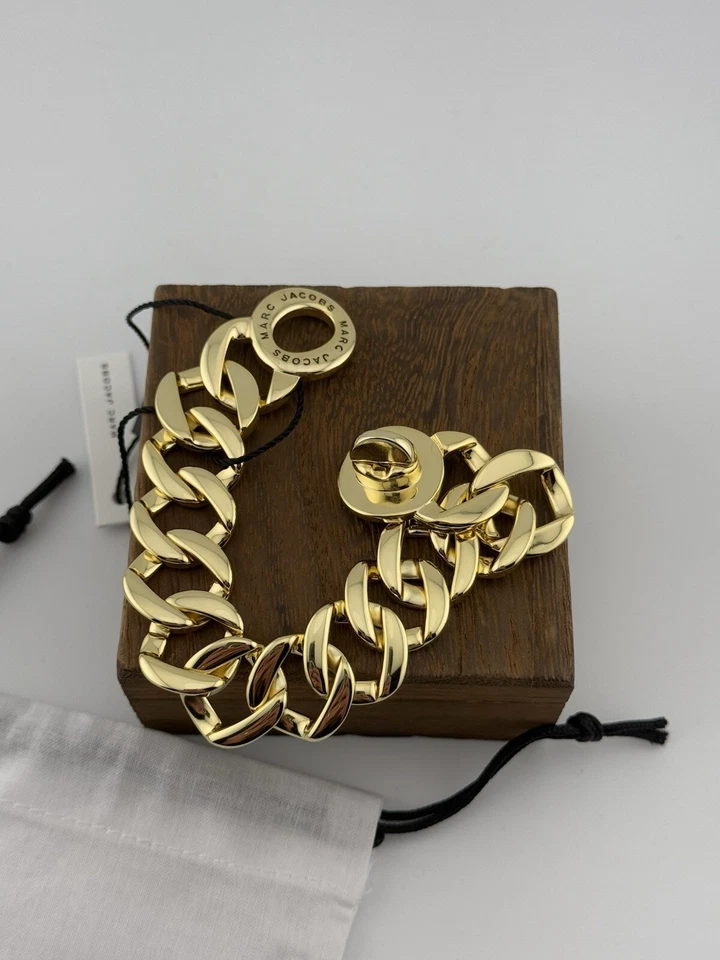 Brazalete de eslabones con logotipo Turnlock Katie color dorado GP venta al por menor $145 MARC JACOBS Foto 4 de 4