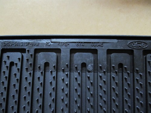 2012 - 2018 FORD FOCUS BLACK RUBBER ALL-WEATHER FLOOR MAT SET 4-PIECE OEM USED - Picture 4 of 7