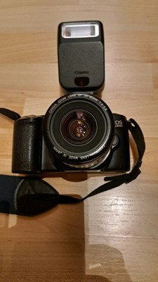 Kamera Canon EOS 1000 F 35mm Spiegelkamera mit EF 35-80mm Objektiv Kit.