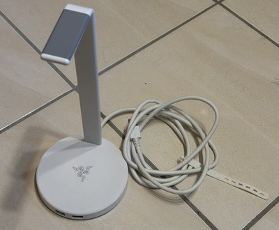 Razer Base Station V2 Chroma Mercury Weiß White Ständer wie NEU!