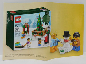 100% - 2017 LEGO Set 40262 CHRISTMAS TRAIN RIDE Market Man Conductor Minifigure+