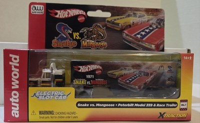 Auto World Hot Wheels Snake vs. Mongoose Peterbilt Model 359 HO Elec. Slot Car