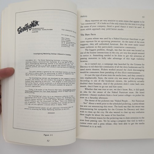 Jeff Slutskys Streetfighting Marketing Business Strategy Ads Softcover Book 1984 - Picture 15 of 24