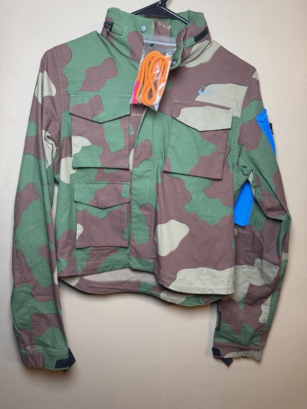 Nike x Off-White Camo Jacket BV8039-325 Womens Size XS