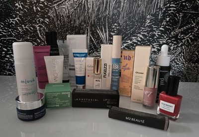 Beauty Luxus Paket Parfum Pflege Kosmetik Fugazzi Anastasia Glossier Urban Decay