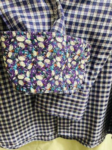 Robert Graham Long Sleeved Button Down Shirt sized Medium - Picture 4 of 9