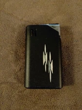 Vintage Electronic Lighter Studio 10 Black and Silver Etched Great Cond RARE