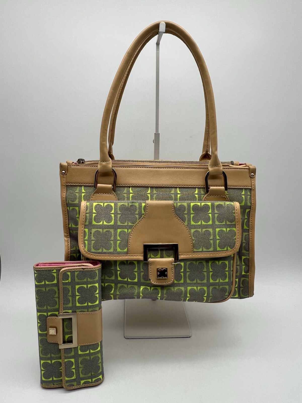 Liz Claiborne Clover Tote with Coordinating Wallet
