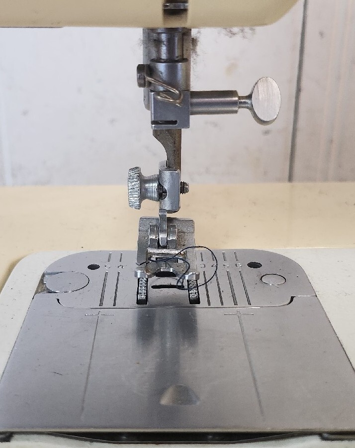 Singer 2210 Athena Computerized Sewing Machine eBay