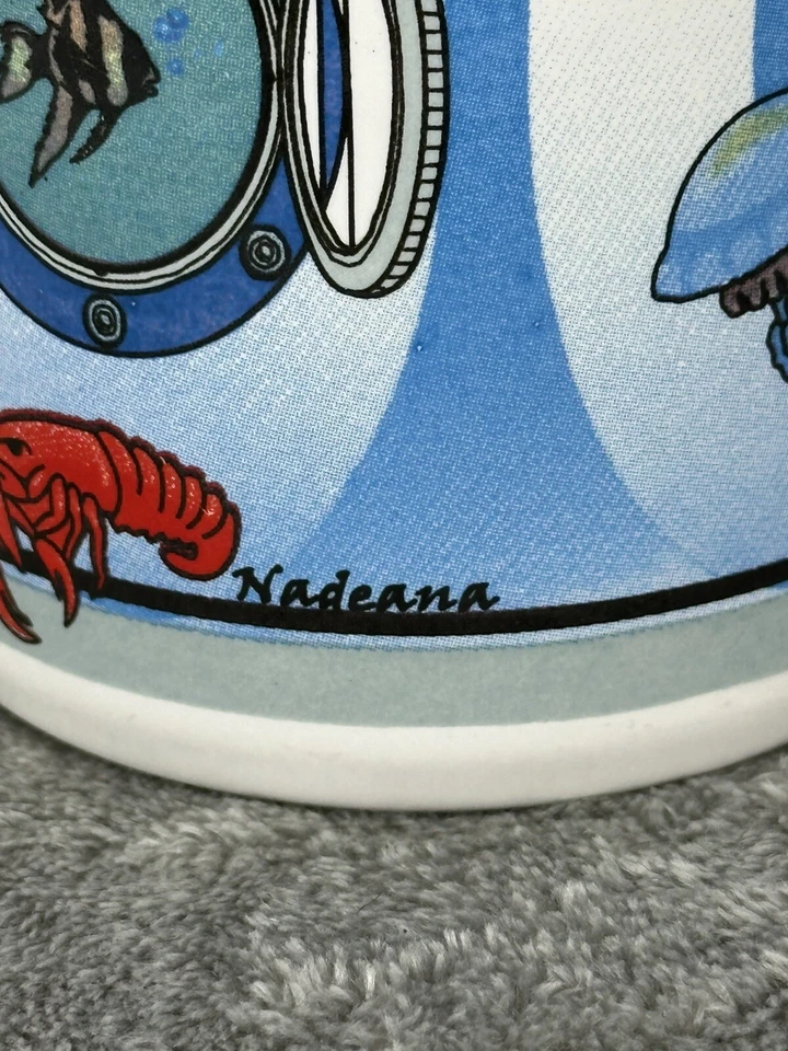 Taza de café Nadeana vida marina langosta tiburón pez raya Foto 2 de 4