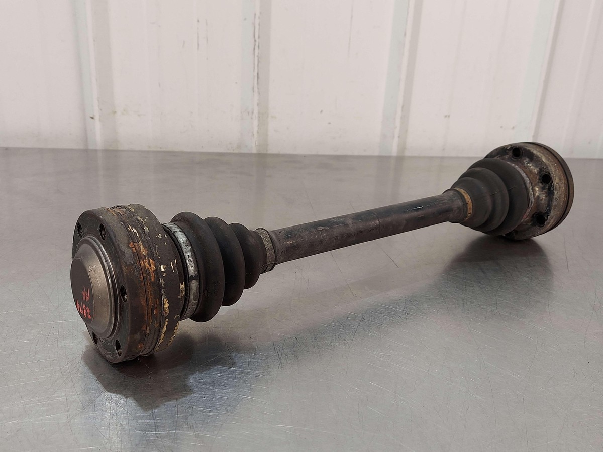 89-95 BMW 525 E34 REAR RH RIGHT AXLE SHAFT 33211226720 84K 89-95 BMW 525 E34 REAR RH RIGHT AXLE SHAFT 33211226720 84K