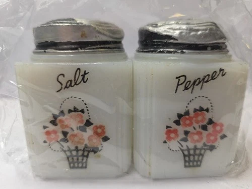Vintage TIPP USA Milk Glass Salt and Pepper Shakers  3" tall