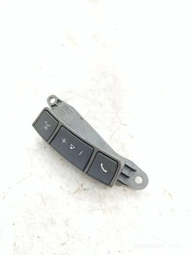 BMW 7 E65, E66, E67 Lenkradknöpfe / -schalter 6911585 3.60 Petrol 31905700