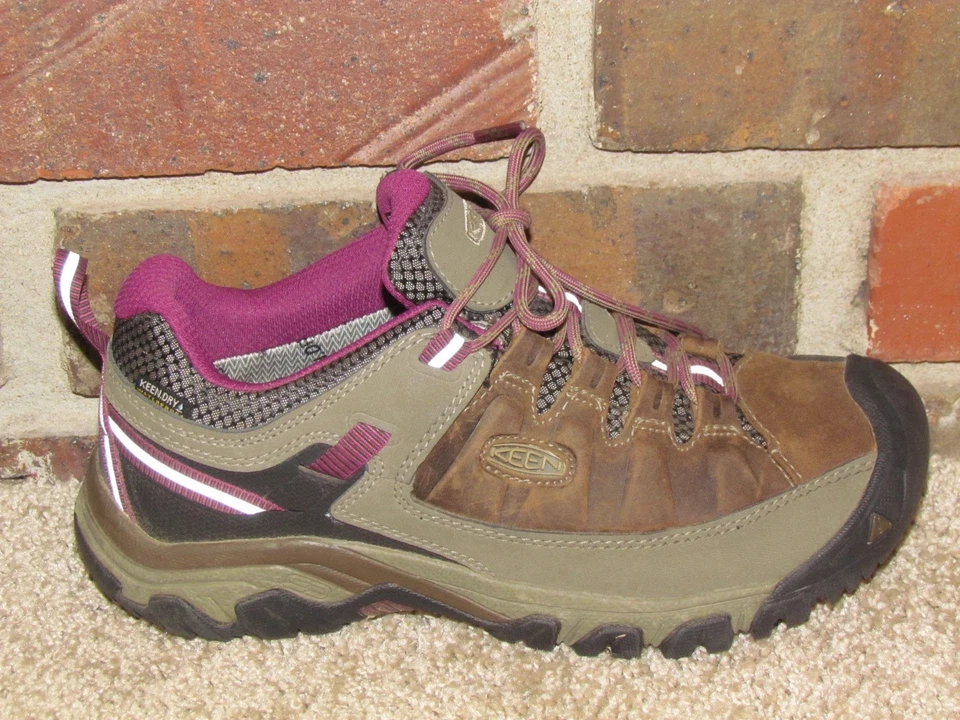 Keen Targhee III WP braun pink wasserdicht Leder Wanderschuhe Größe 7 Damen "