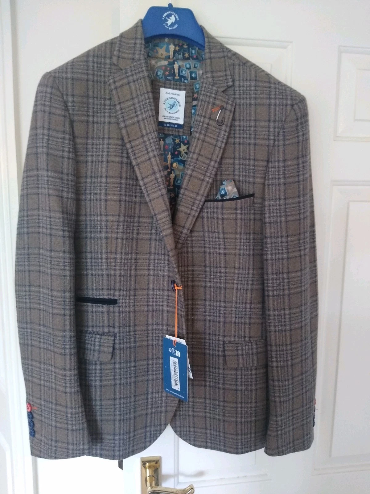 A Fish Named Fred Blazer & Waistcoat, Structure Check Pattern (UK Size 42) BNWL