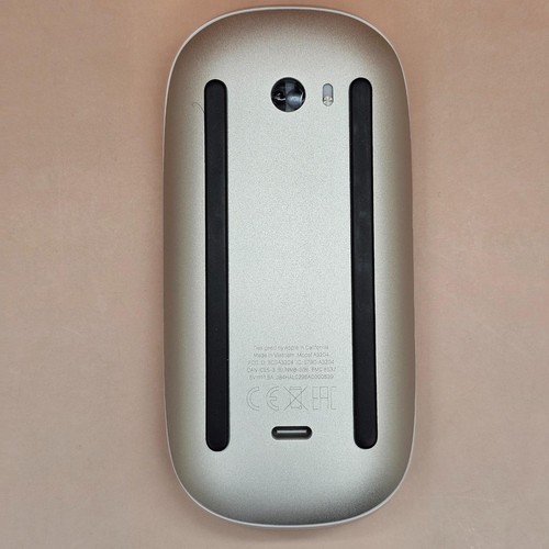 Apple Magic Mouse USB-C Multi-Touch Latest 2024 Original MXK53AM/A White A3204 - Picture 3 of 5
