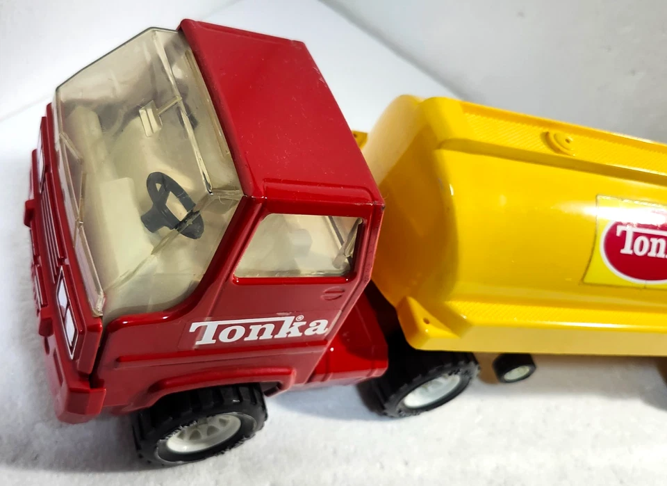 Camión remolque tractor súper cisterna Tonka 26" vintage años 70 acero prensado, limpio Foto 4 de 4