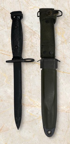 Vietnam War US M7 GEN CUT Bayonet & M8A1 Scabbard US Military